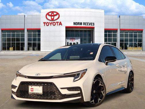 Ice Cap/Midnight Black Metallic 2025 Toyota Corolla FX