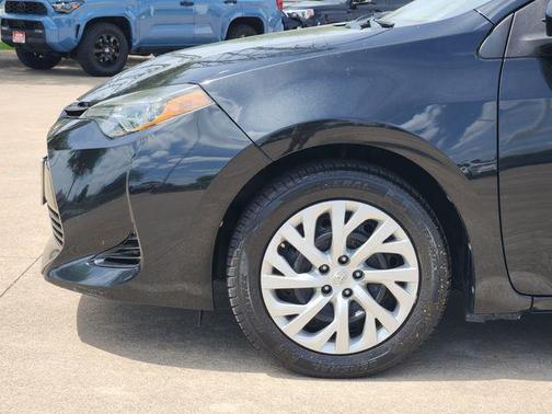 Black Sand Pearl 2018 Toyota Corolla LE