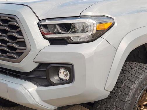 Cement 2021 Toyota Tacoma TRD Sport