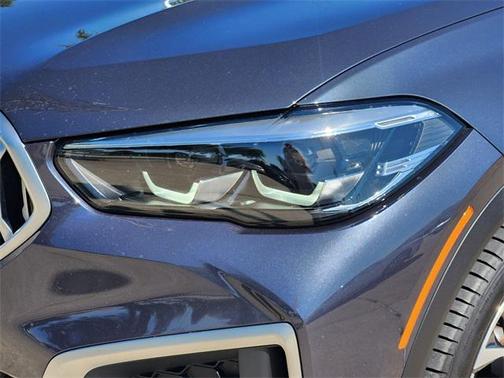 2022 BMW X6 xDrive40i