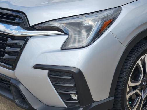 2023 Subaru Ascent Limited 8-Passenger