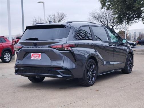 2025 Toyota Sienna XSE 7 Passenger