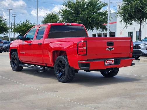 2018 Chevrolet Silverado 1500 Custom