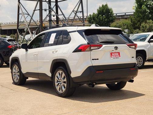 Wind Chill Pearl 2025 Toyota RAV4 XLE Premium