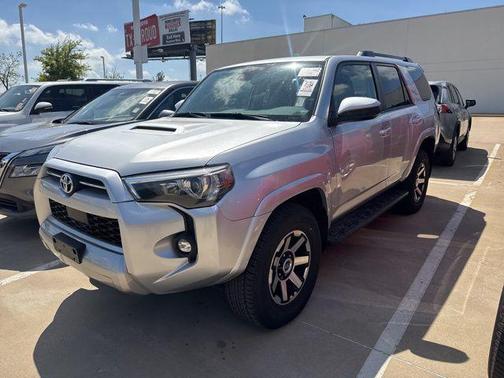 Classic Silver Metallic 2024 Toyota 4Runner TRD Off Road