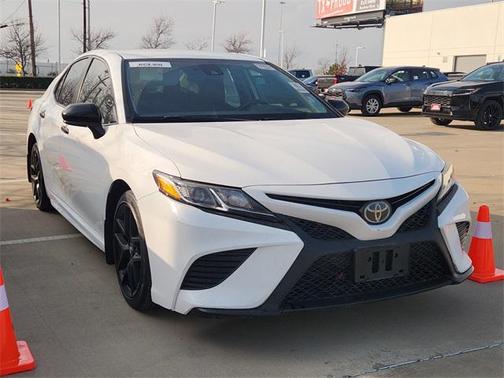 2019 Toyota Camry SE