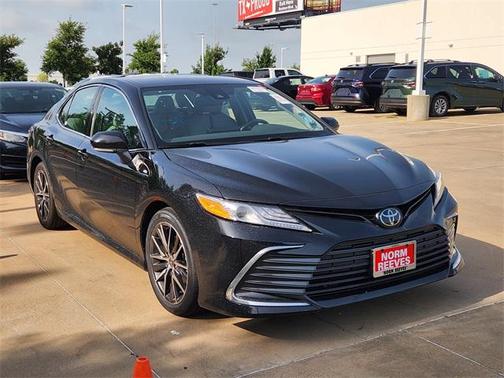 2022 Toyota Camry XLE