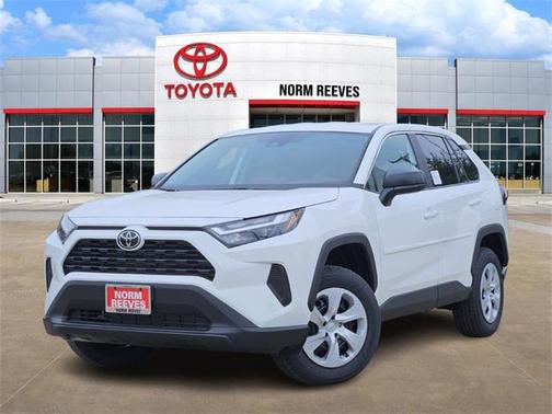 2025 Toyota RAV4 LE