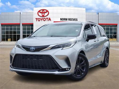 2022 Toyota Sienna XSE 7 Passenger