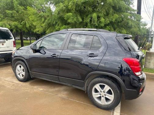 Midnight Blue Metallic 2022 Chevrolet Trax LT