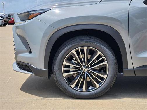 2025 Toyota Grand Highlander Hybrid Limited MAX