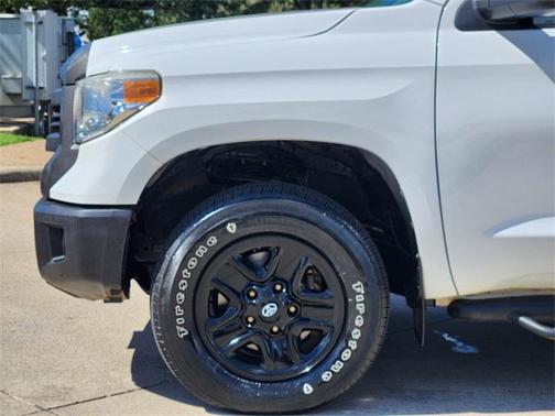 2014 Toyota Tundra SR