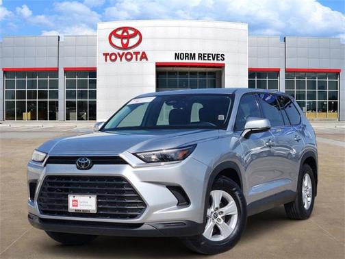 2025 Toyota Highlander LE