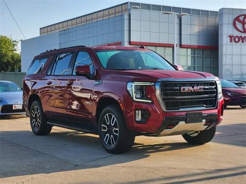 2022 GMC Yukon XL 4WD AT4