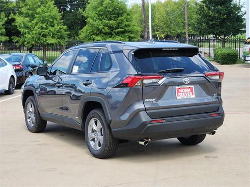 2025 Toyota RAV4 Hybrid LE