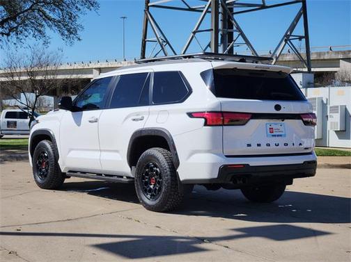 2025 Toyota Sequoia Base
