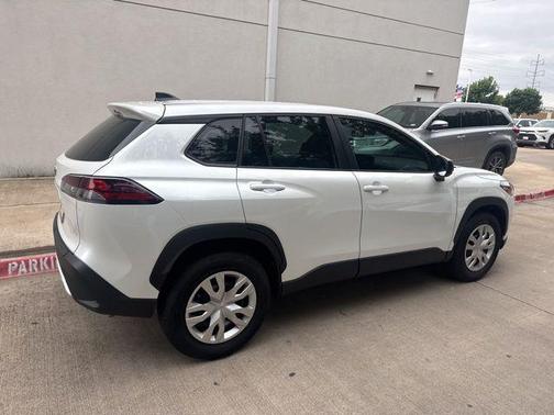 Wind Chill Pearl 2026 Toyota Corolla Cross L