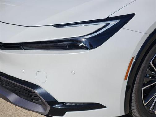 2025 Toyota Prius XLE