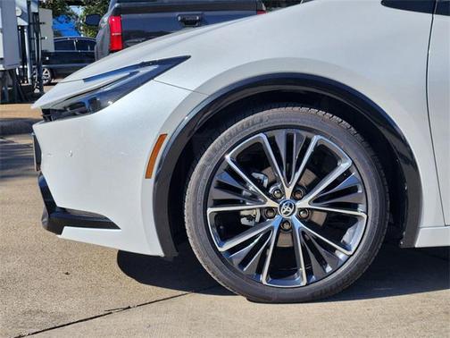 2025 Toyota Prius XLE