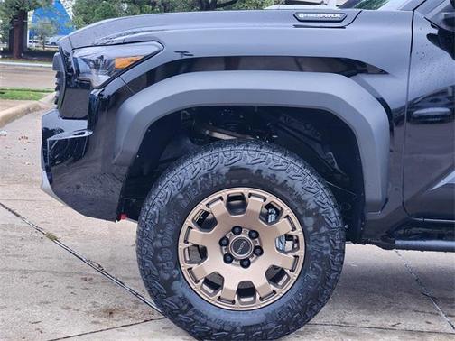 2025 Toyota Tacoma Hybrid Trailhunter