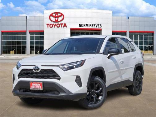 2025 Toyota RAV4 LE