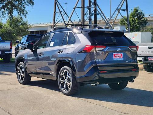 2025 Toyota RAV4 Hybrid SE