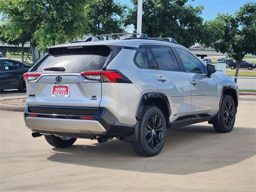 2025 Toyota RAV4 Hybrid SE