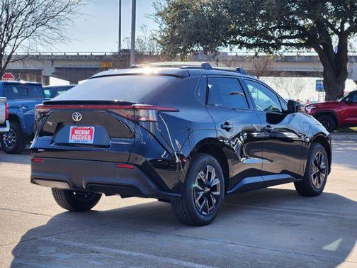2026 Toyota bZ XLE Plus