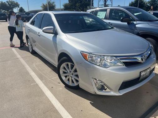2014 Toyota Camry XLE