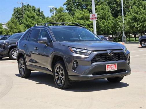 2025 Toyota RAV4 Hybrid XLE Premium