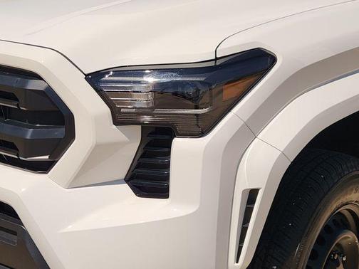 Ice Cap 2025 Toyota Tacoma SR