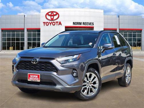2022 Toyota RAV4 XLE Premium