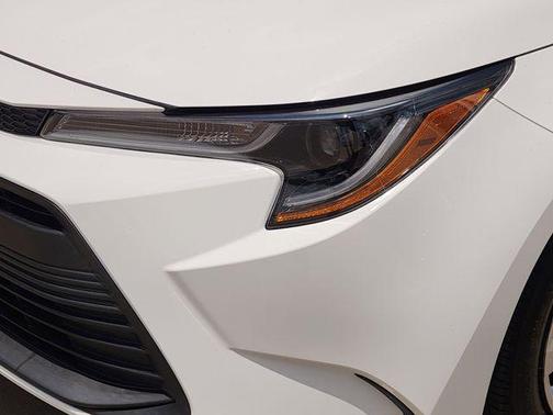 Ice Cap 2024 Toyota Corolla LE