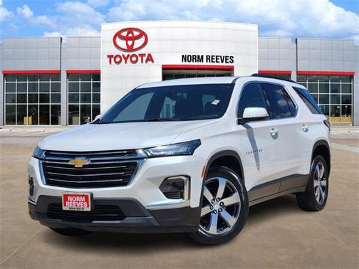 2022 Chevrolet Traverse LT Leather