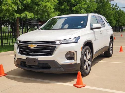 2022 Chevrolet Traverse LT Leather