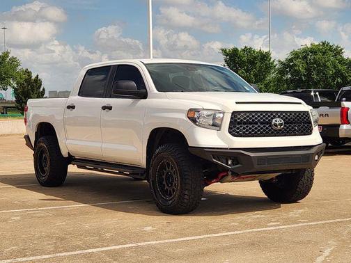 Super White 2021 Toyota Tundra SR5