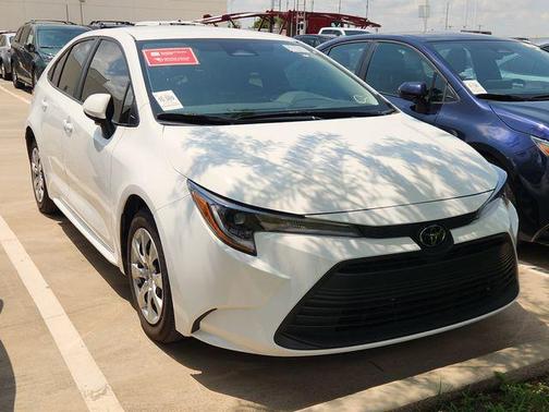 Ice Cap 2024 Toyota Corolla LE