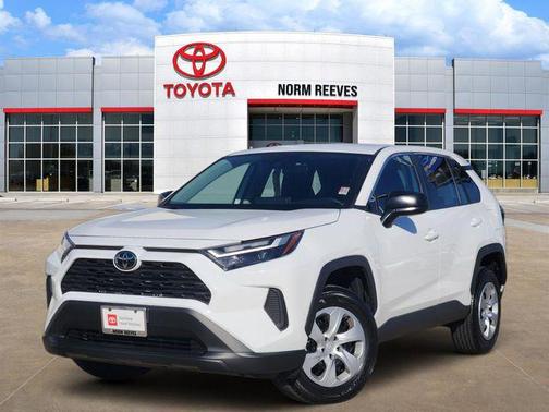 2024 Toyota RAV4 LE