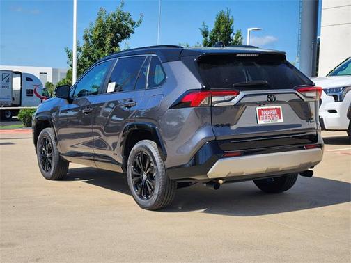 2025 Toyota RAV4 Hybrid SE