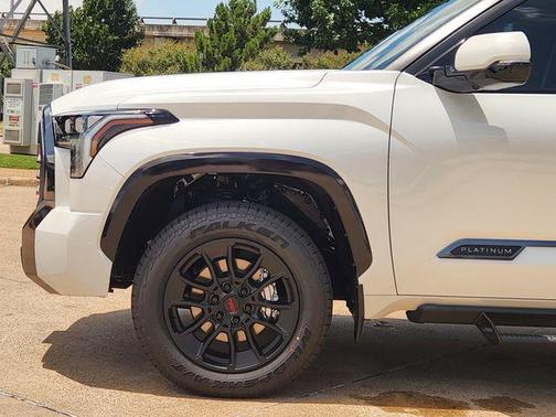 Wind Chill Pearl 2026 Toyota Tundra Platinum