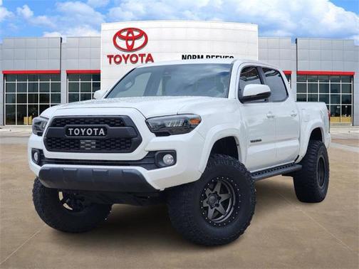 2022 Toyota Tacoma SR5