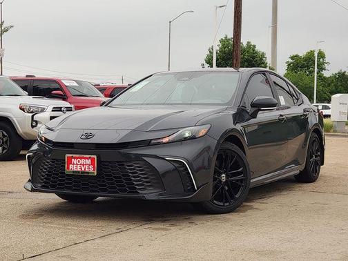 Underground 2026 Toyota Camry SE