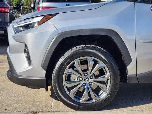 2025 Toyota RAV4 Hybrid XLE Premium