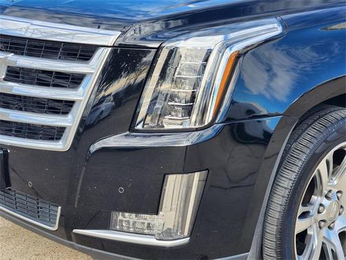 2016 Cadillac Escalade Luxury