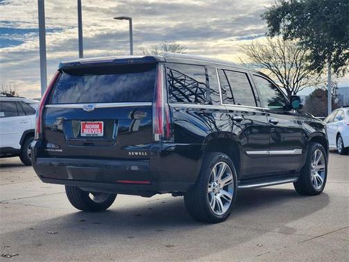 2016 Cadillac Escalade Luxury