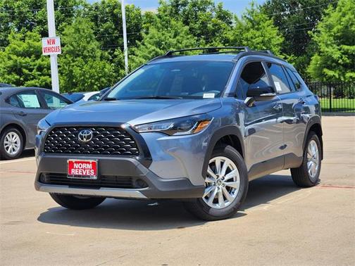 2025 Toyota Corolla Cross LE