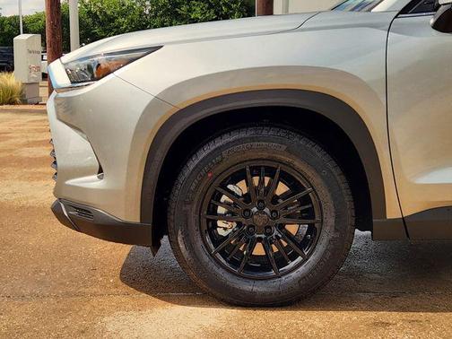 Celestial Silver Metallic 2026 Toyota Grand Highlander XLE