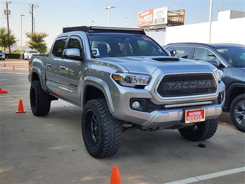 2017 Toyota Tacoma TRD Sport
