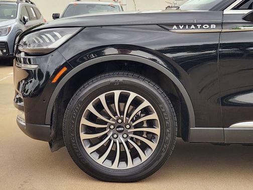 Infinite Black Metallic 2020 Lincoln Aviator Reserve AWD
