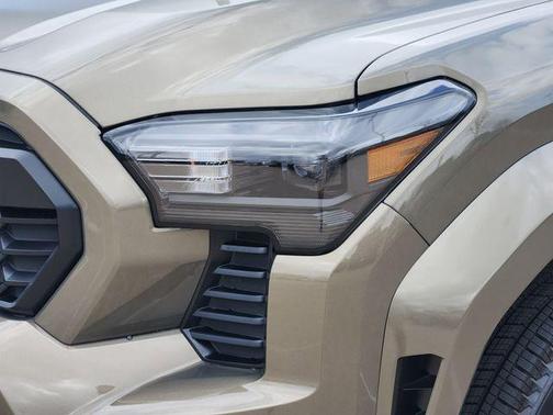 2026 Toyota Tacoma Hybrid TRD Sport